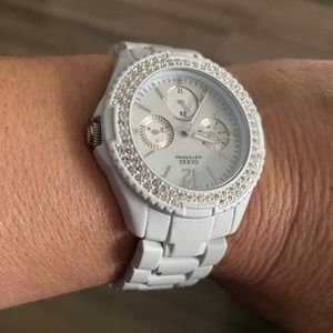 GUESS ceramic watch with diamond face
